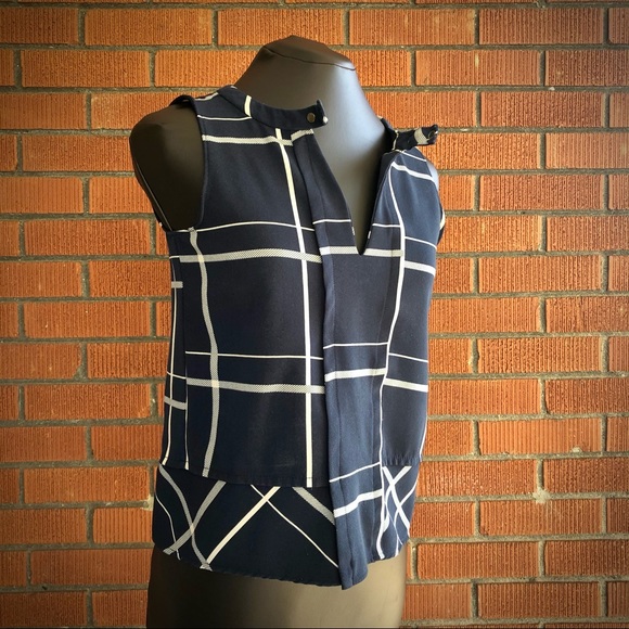 Zara Sleeveless Plaid top - Picture 9 of 14